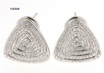Pendientes con brillantes — modelo PE-003