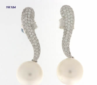Pendientes con brillantes — modelo PE-035