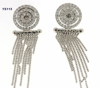 Pendientes con brillantes — modelo PE-027