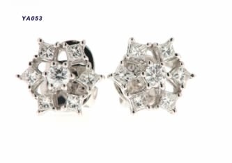 Pendientes con brillantes — modelo PE-004