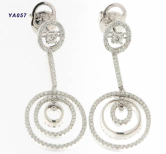 Pendientes con brillantes — modelo PE-007