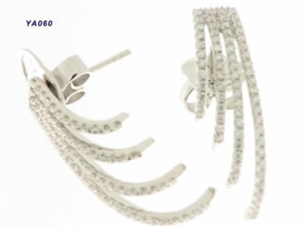 Pendientes con brillantes — modelo PE-009